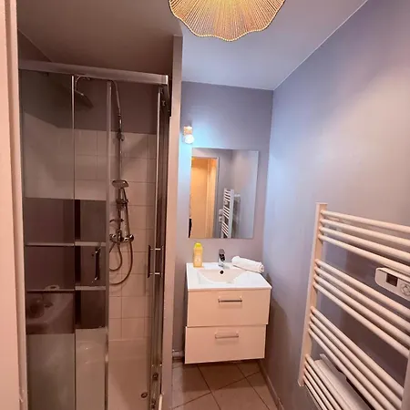 6 Anatole - - Charpennes