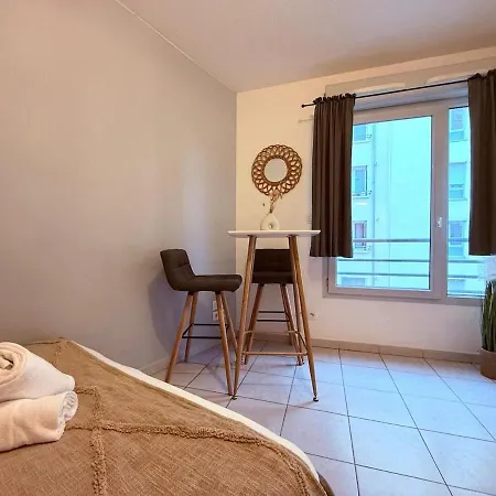 6 Anatole - - Charpennes